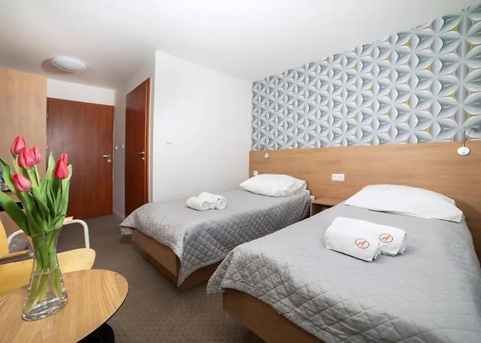 Angie 2* Puszczykowo